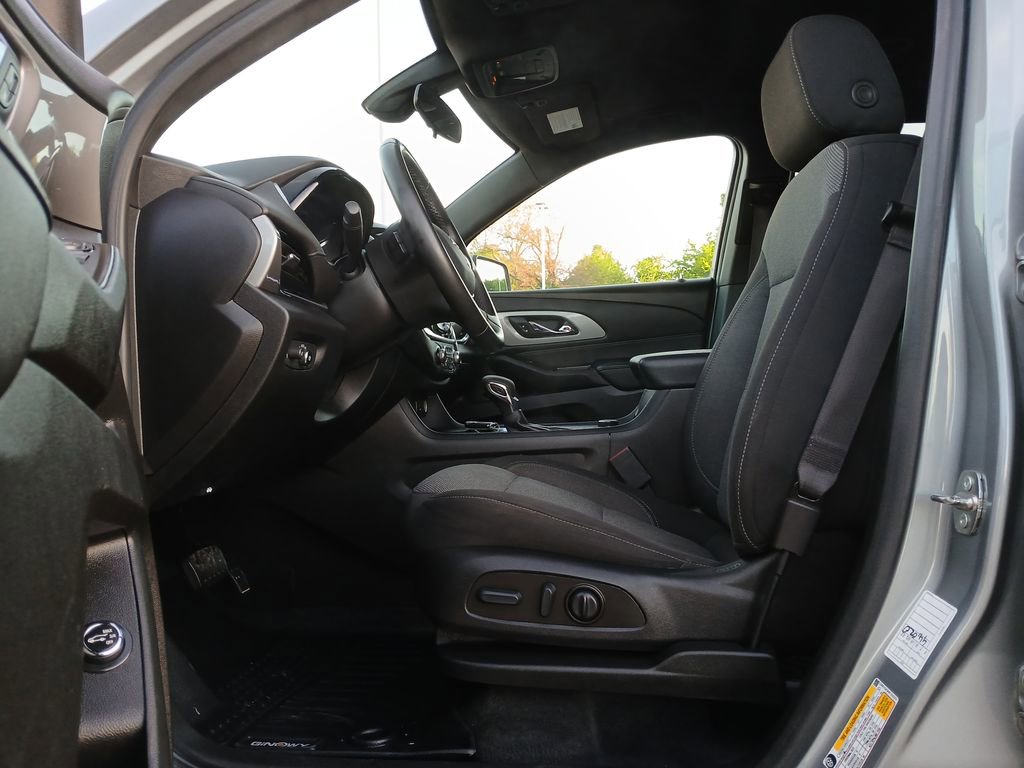 Certified 2023 Chevrolet Traverse LT image 20