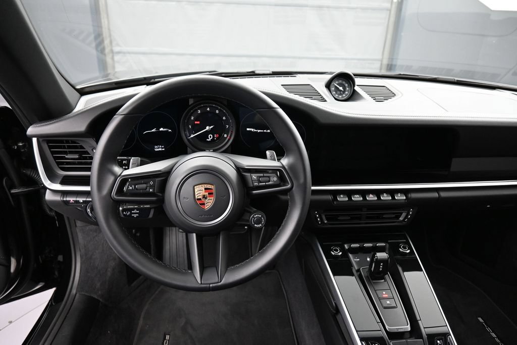 Certified 2024 Porsche 911 Targa 4S AWD/4WD image 17