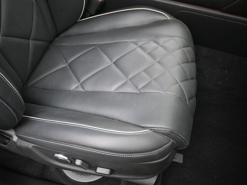 Used 2025 Genesis GV80 3.5T Prestige image 12