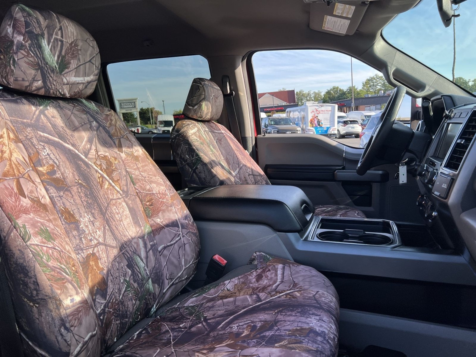 Certified 2021 Ford F250 XLT w/ XLT Premium Package AWD/4WD image 26