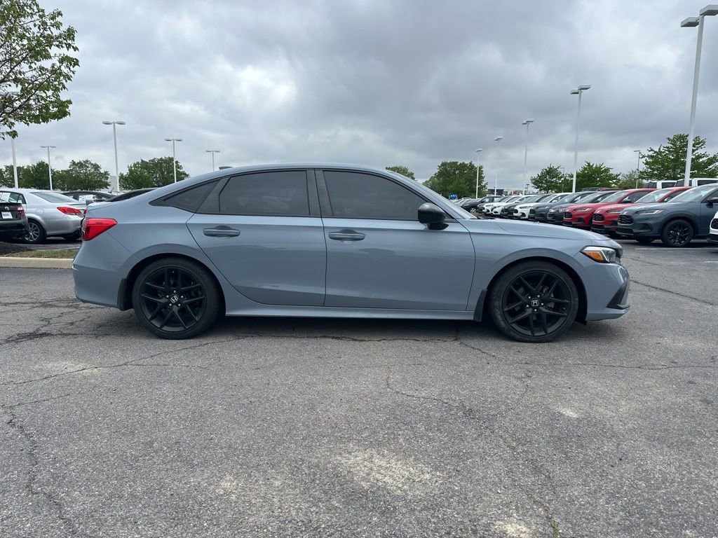 Used 2023 Honda Civic Sport image 10