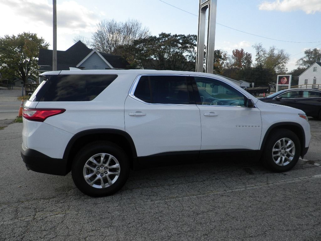 Used 2021 Chevrolet Traverse LS w/ LPO, Cargo Package image 8