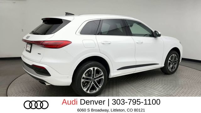 Used 2025 Audi Q5 Premium w/ Convenience Package AWD/4WD image 2