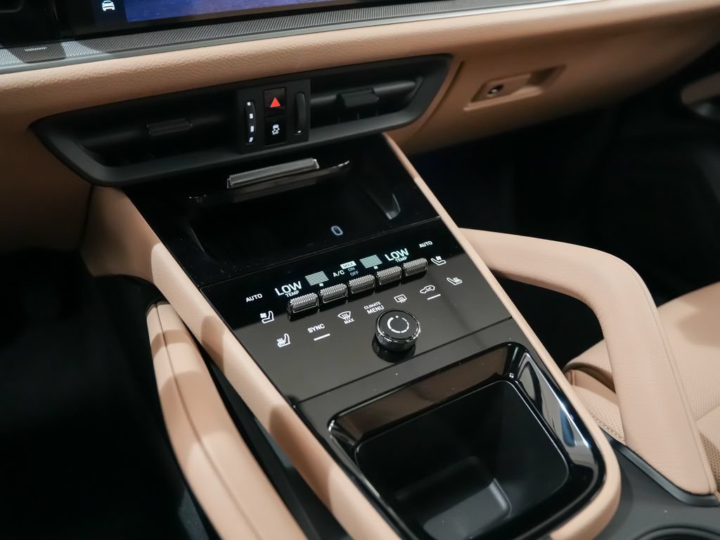 New 2026 Porsche Cayenne AWD/4WD image 31