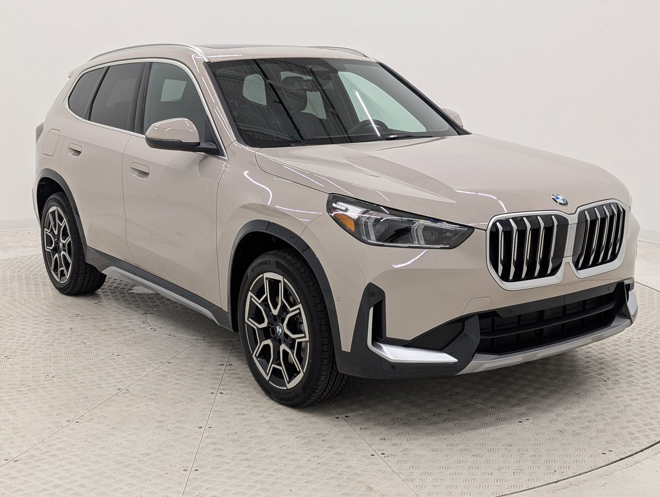 Used 2026 BMW X1 xDrive28i w/ Convenience Package AWD/4WD image 7