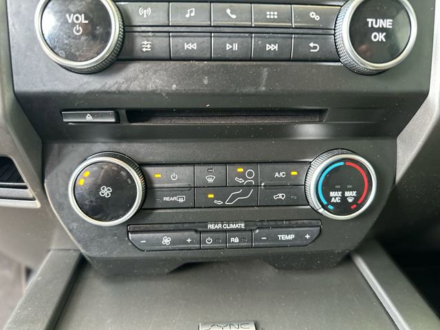 Used 2018 Ford Expedition Max XLT w/ Equipment Group 201A AWD/4WD image 19