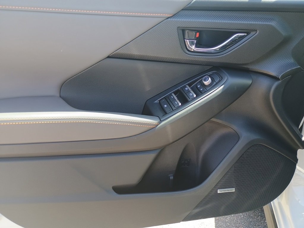 New 2025 Subaru Crosstrek 2.5i Limited w/ Popular Package #3A image 8