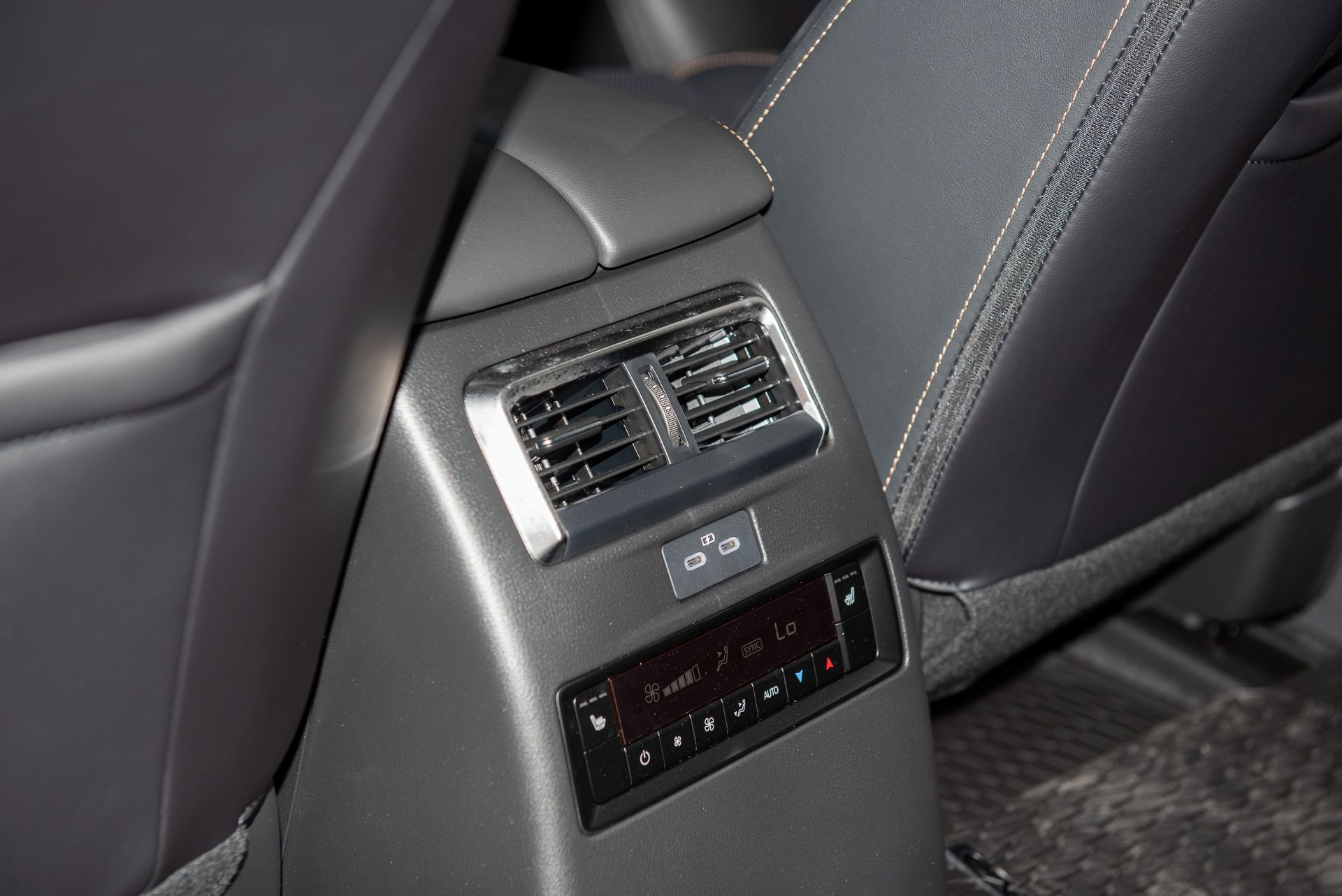 New 2025 MAZDA CX-70 Plug-In Hybrid w/ Premium Plus image 19