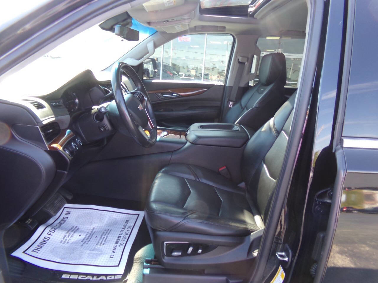 Used 2019 Cadillac Escalade Luxury image 11