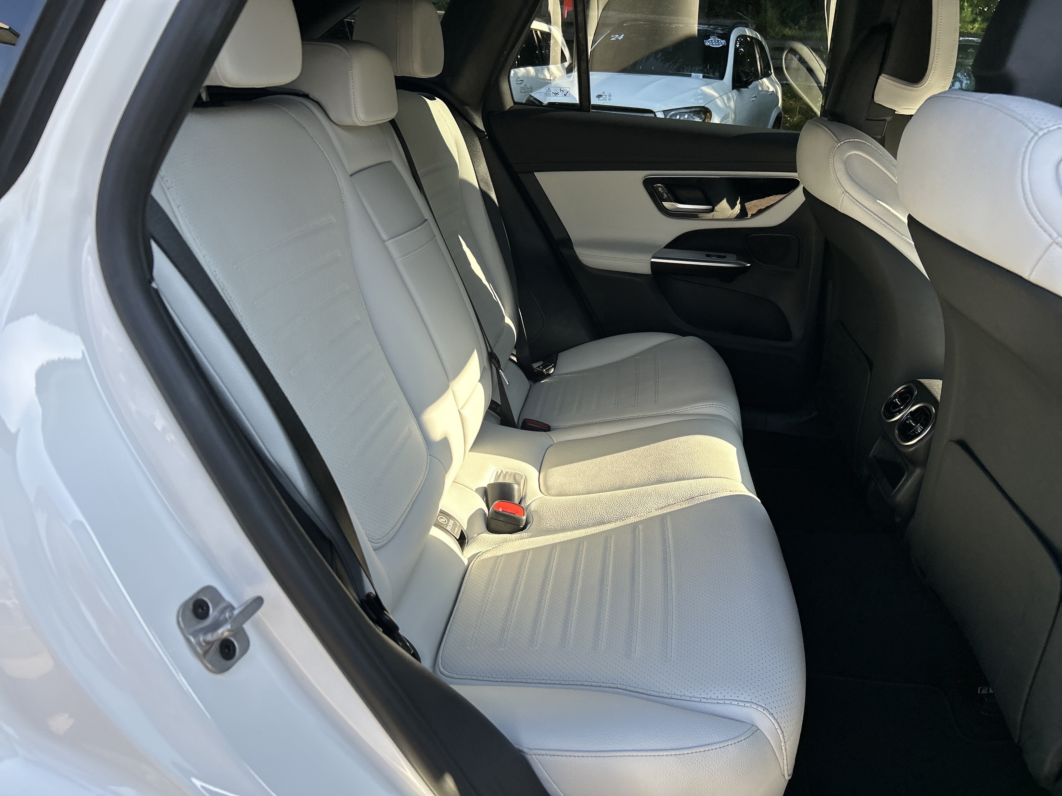 Certified 2024 Mercedes-Benz GLC 300 4MATIC w/ AMG Line image 45