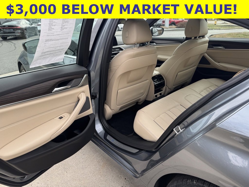 Used 2018 BMW 530e xDrive image 28