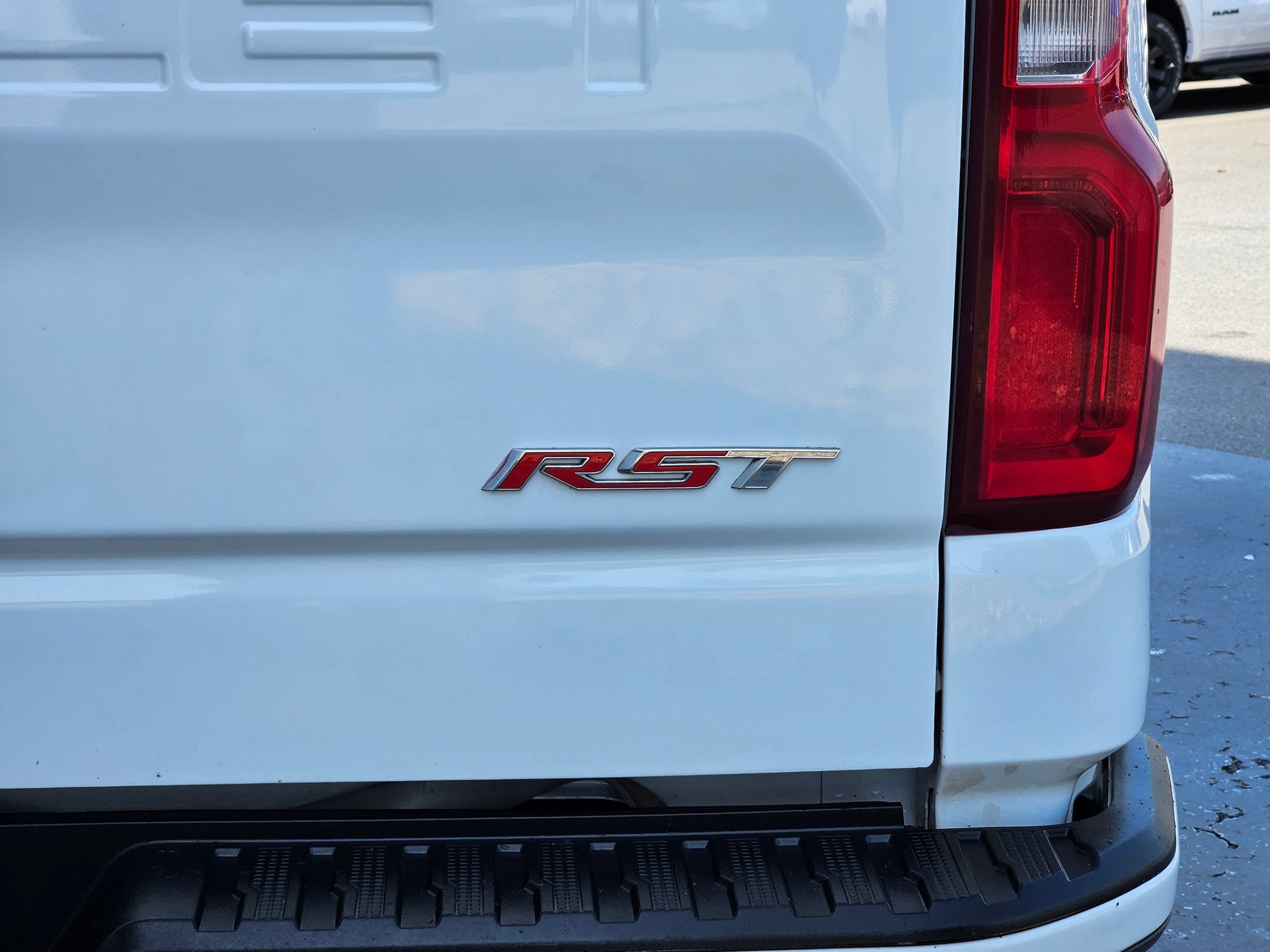 Used 2021 Chevrolet Silverado 1500 RST AWD/4WD image 30