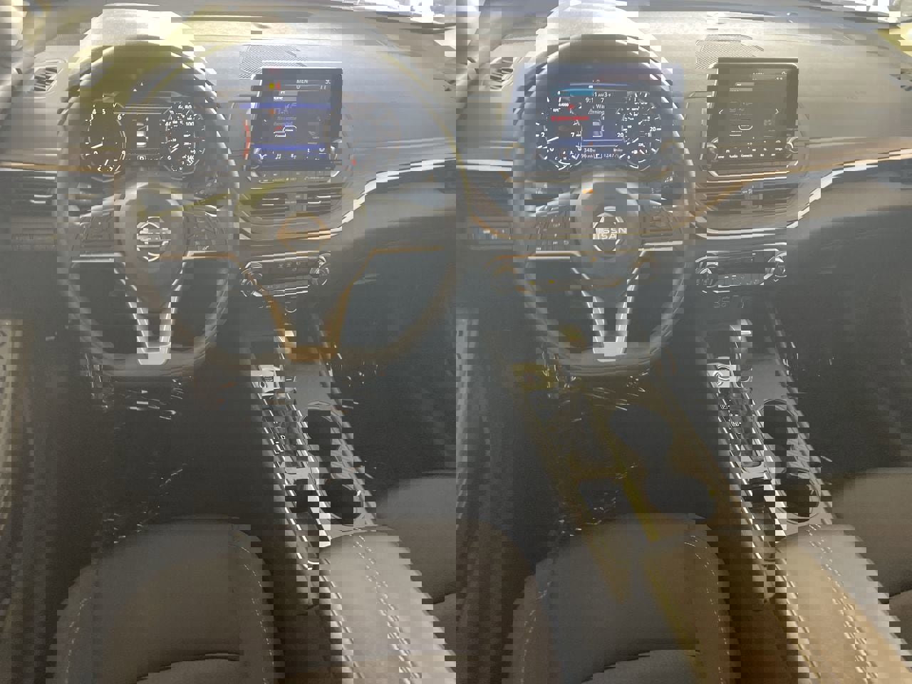 Used 2025 Nissan Altima 2.5 SV FWD image 22