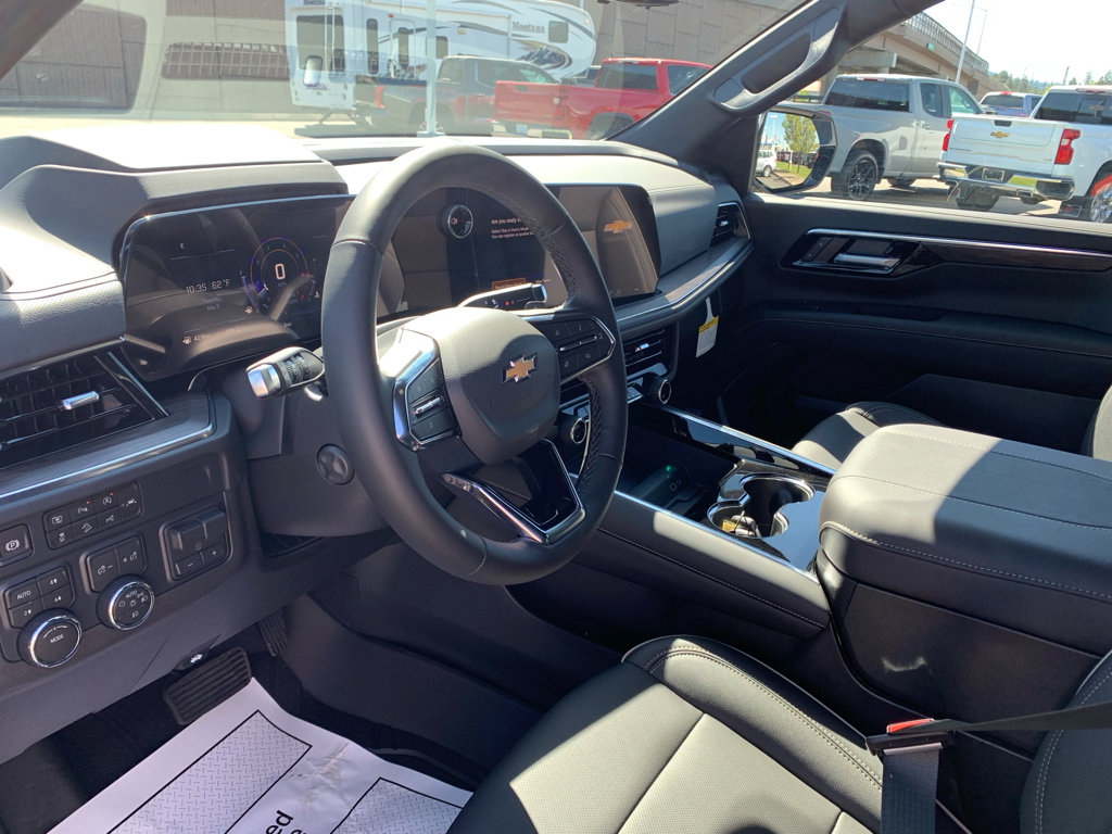 New 2026 Chevrolet Suburban Premier AWD/4WD image 19