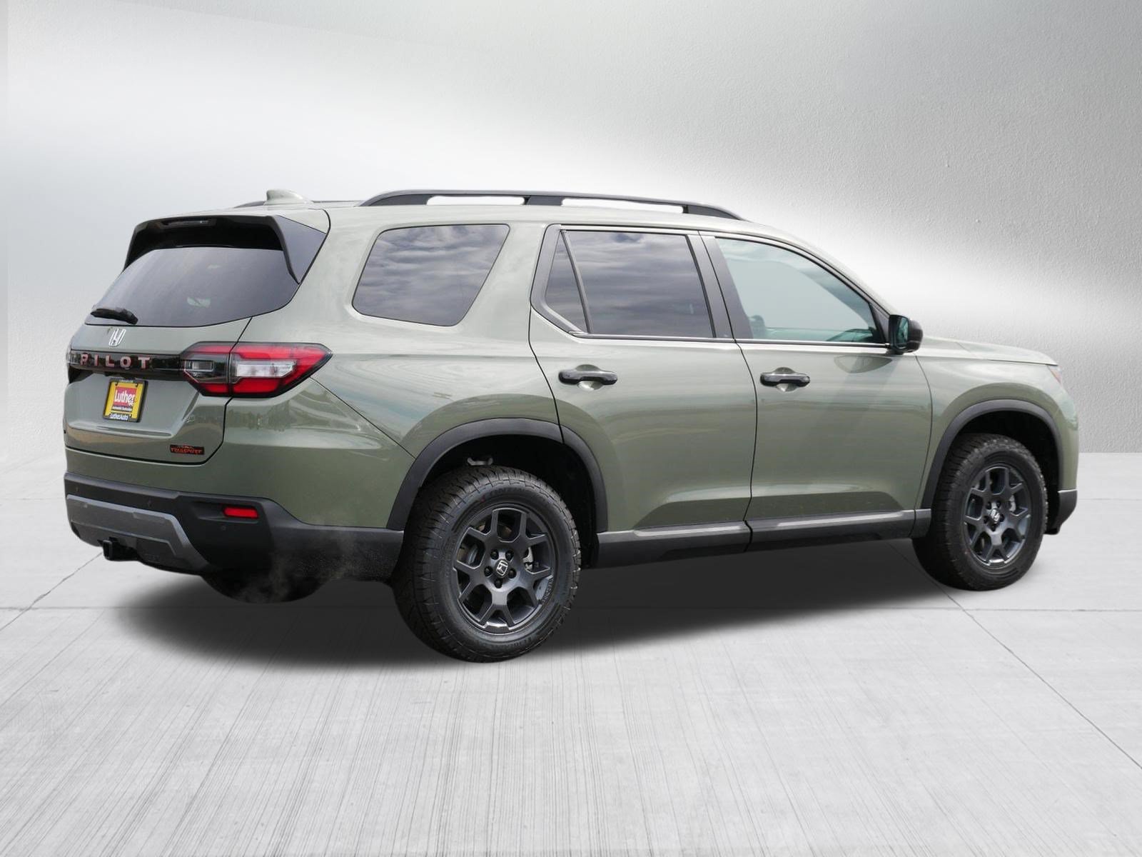 New 2026 Honda Pilot TrailSport image 7