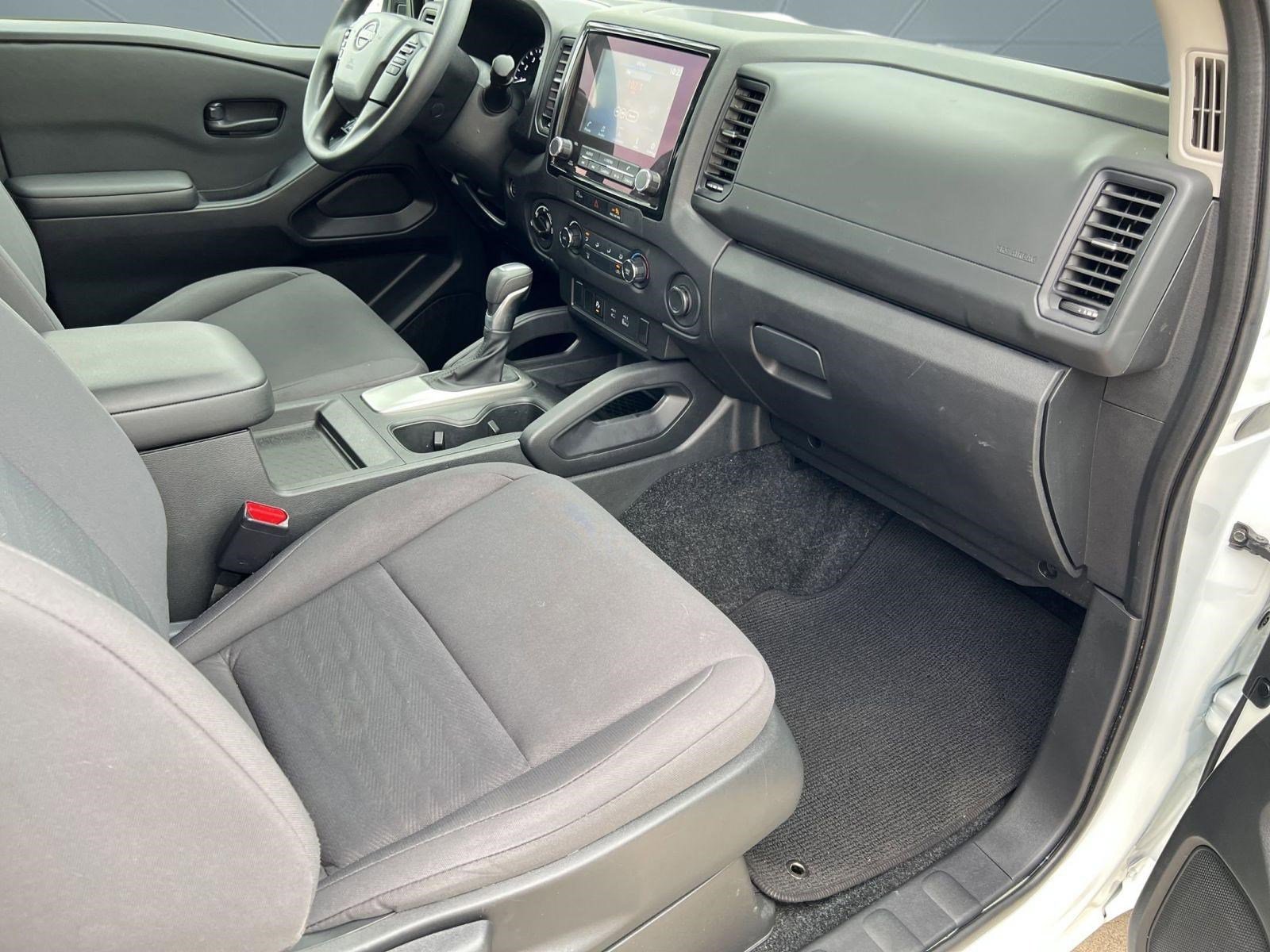 Used 2024 Nissan Frontier S w/ Technology Package image 31