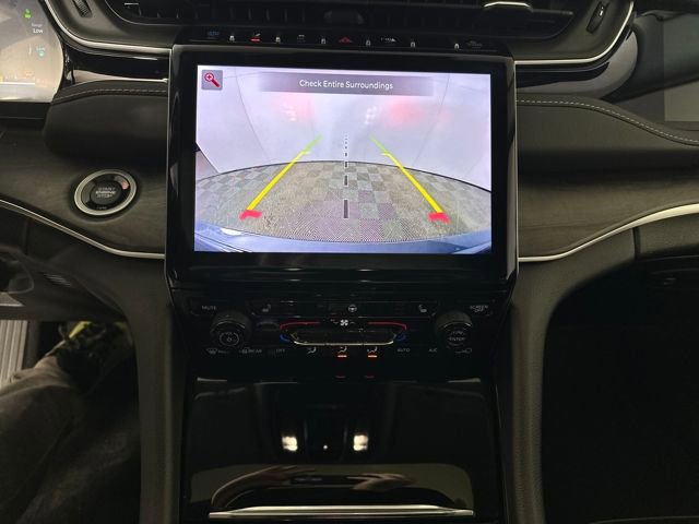 Used 2023 Jeep Grand Cherokee 4WD 4xe image 22