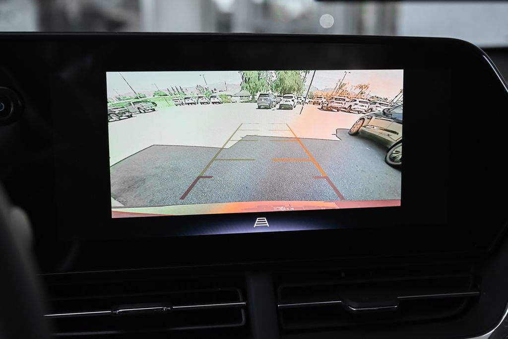 New 2026 Chevrolet Trax LT w/ LPO, Blackout Package FWD image 24