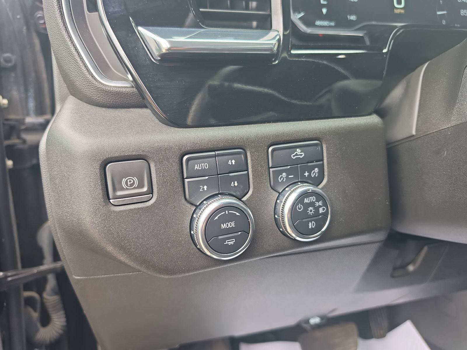 Used 2023 GMC Sierra 1500 Elevation w/ X31 Off-Road Package AWD/4WD image 17