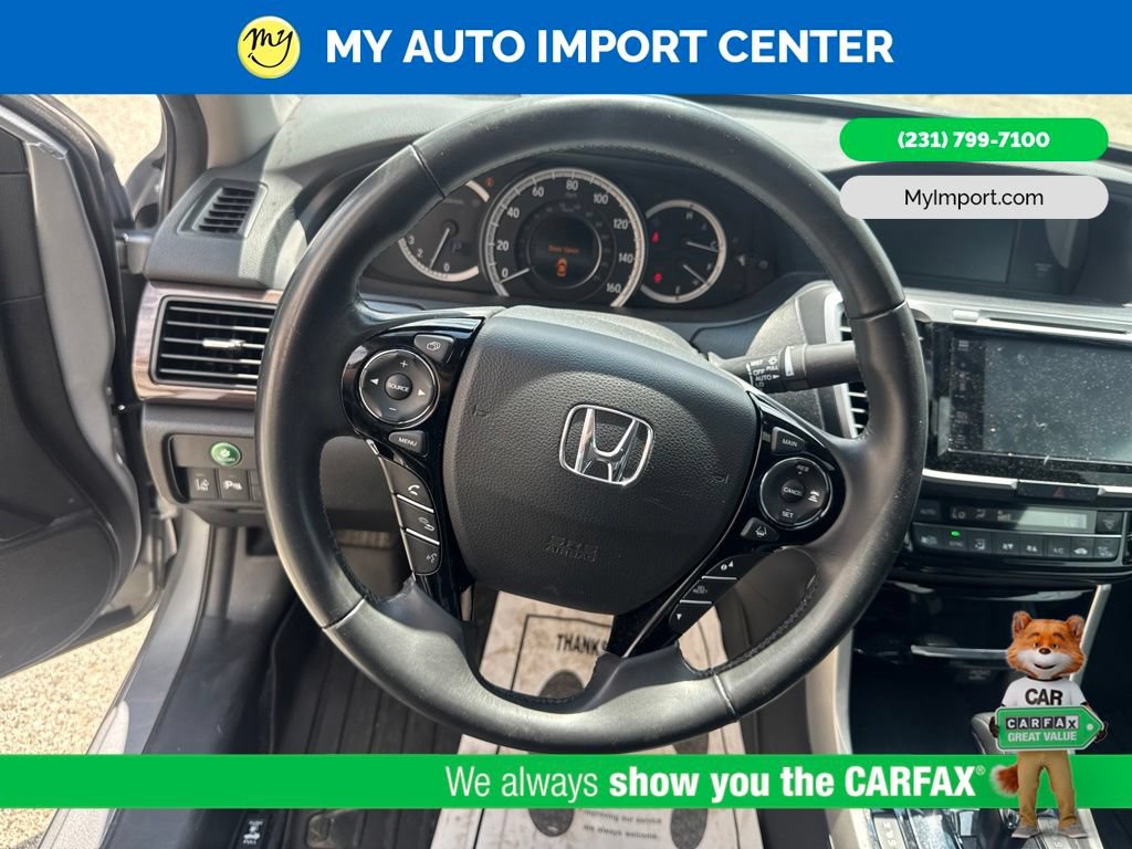Used 2017 Honda Accord Touring image 9