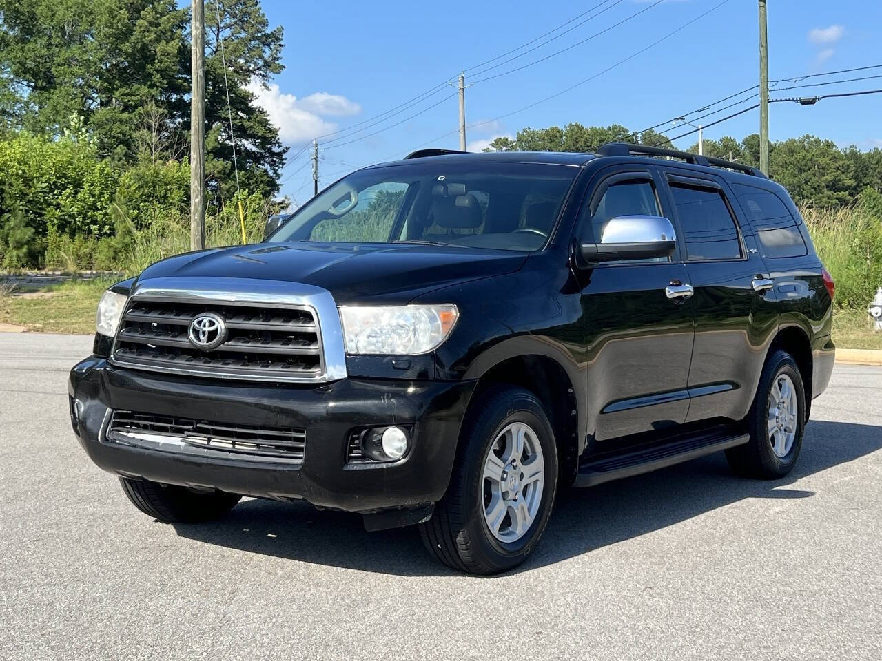 Used 2013 Toyota Sequoia SR5 RWD image 2