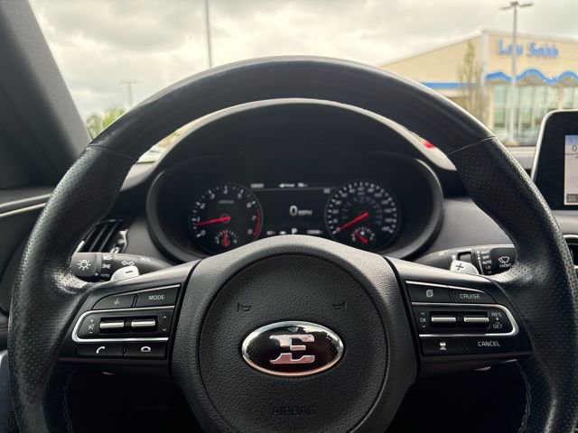 Used 2018 Kia Stinger GT2 image 17