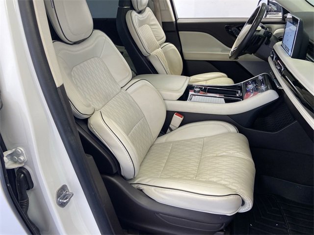 Used 2022 Lincoln Aviator Black Label w/ Dynamic Handling Package image 35