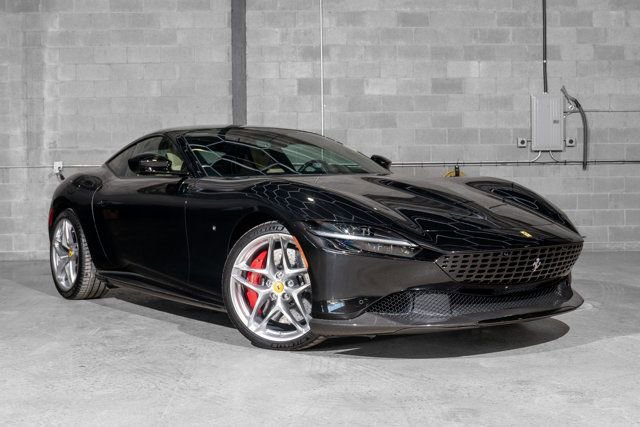 Used 2021 Ferrari Roma image 1