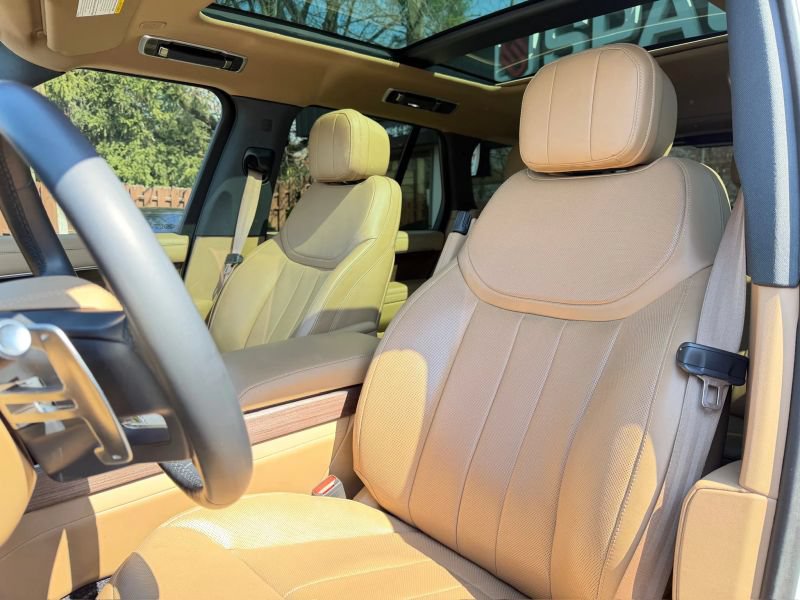 Used 2023 Land Rover Range Rover SE AWD/4WD image 13