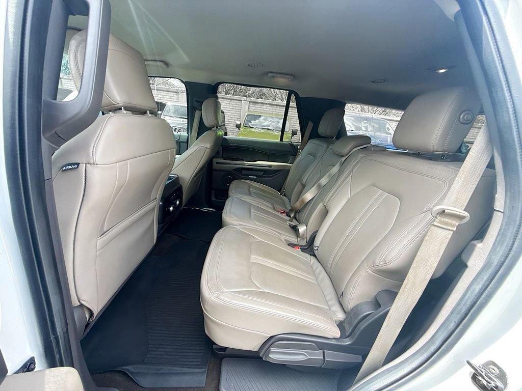 Used 2020 Ford Expedition Limited image 27