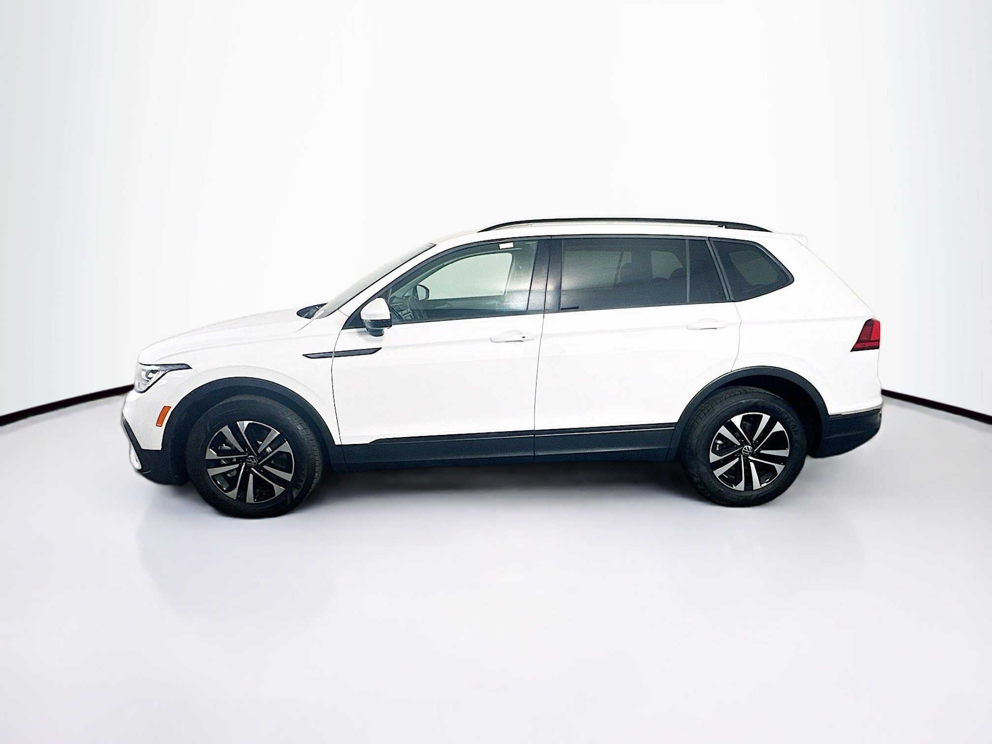 Used 2023 Volkswagen Tiguan S w/ IQ.Drive Package image 4