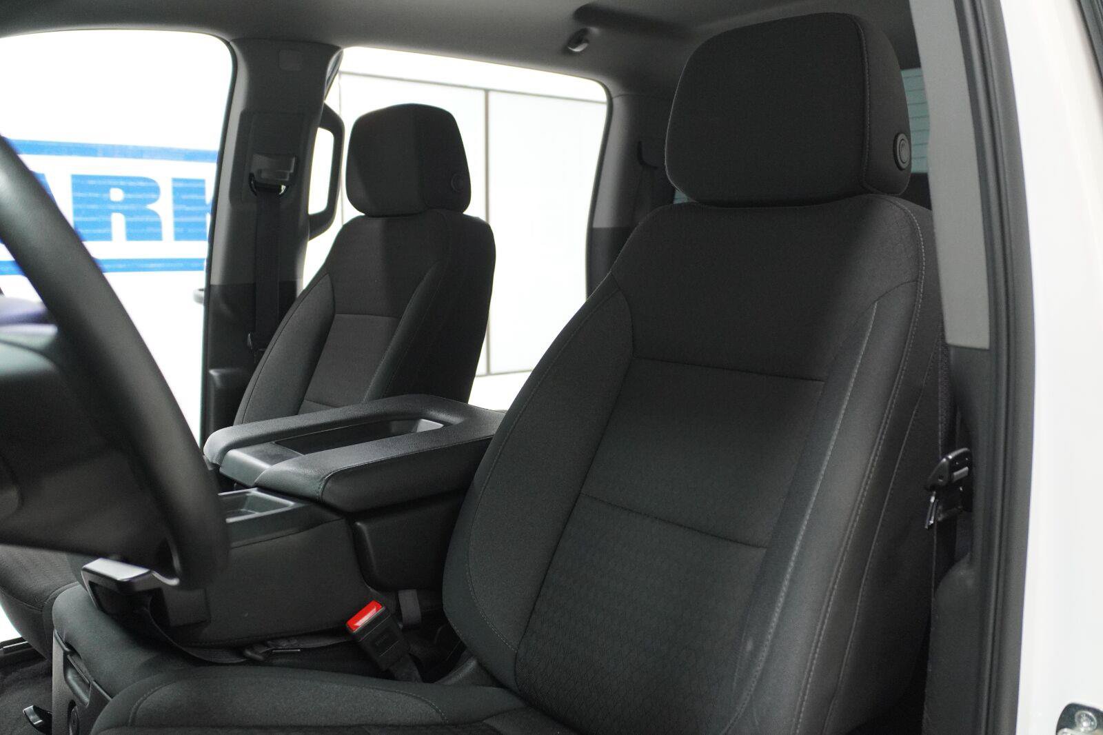 Used 2024 Chevrolet Silverado 1500 Custom RWD image 6