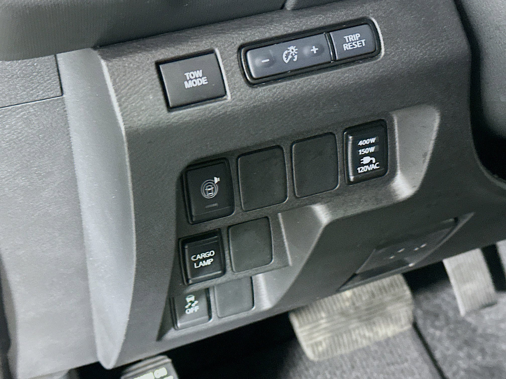 Used 2024 Nissan Frontier SV w/ SV Convenience Package RWD image 17