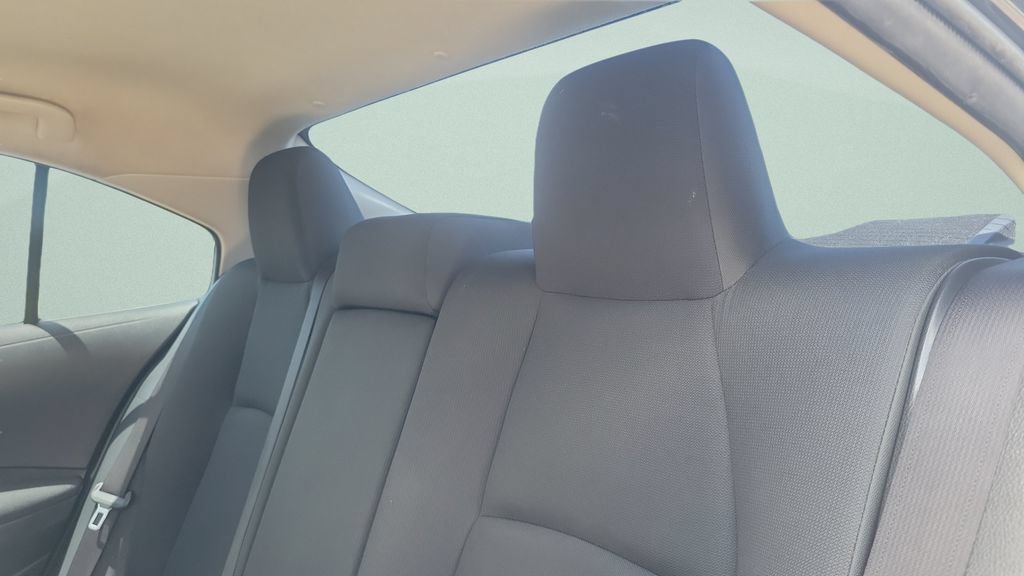 Used 2022 Toyota Corolla LE FWD image 9
