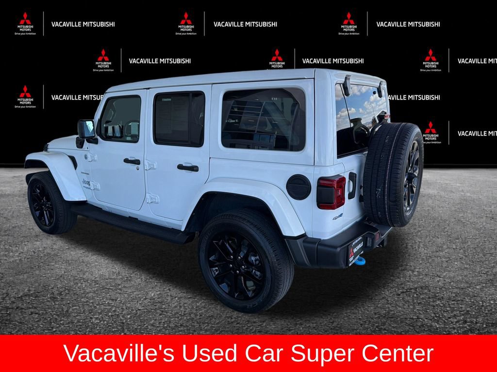 Used 2022 Jeep Wrangler Unlimited Sahara w/ Cold Weather Group AWD/4WD image 3