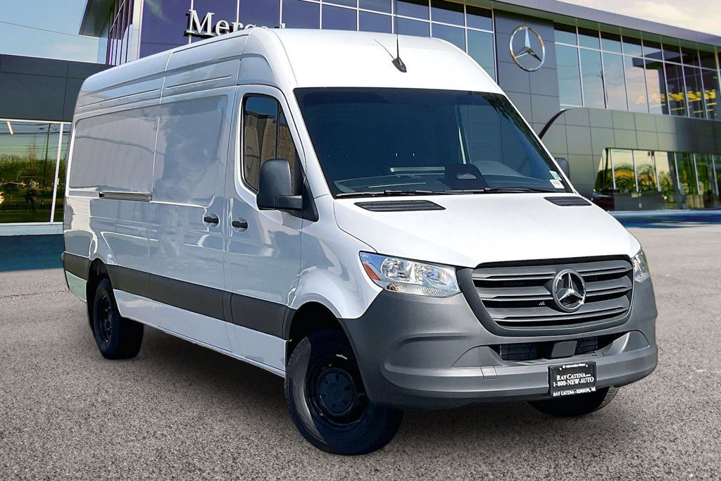 Used 2026 Mercedes-Benz Sprinter 3500 image 1