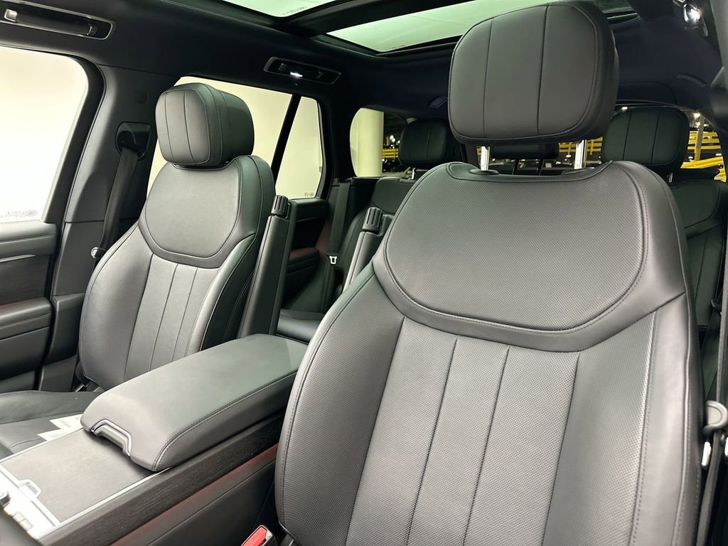 Certified 2023 Land Rover Range Rover SE AWD/4WD image 22