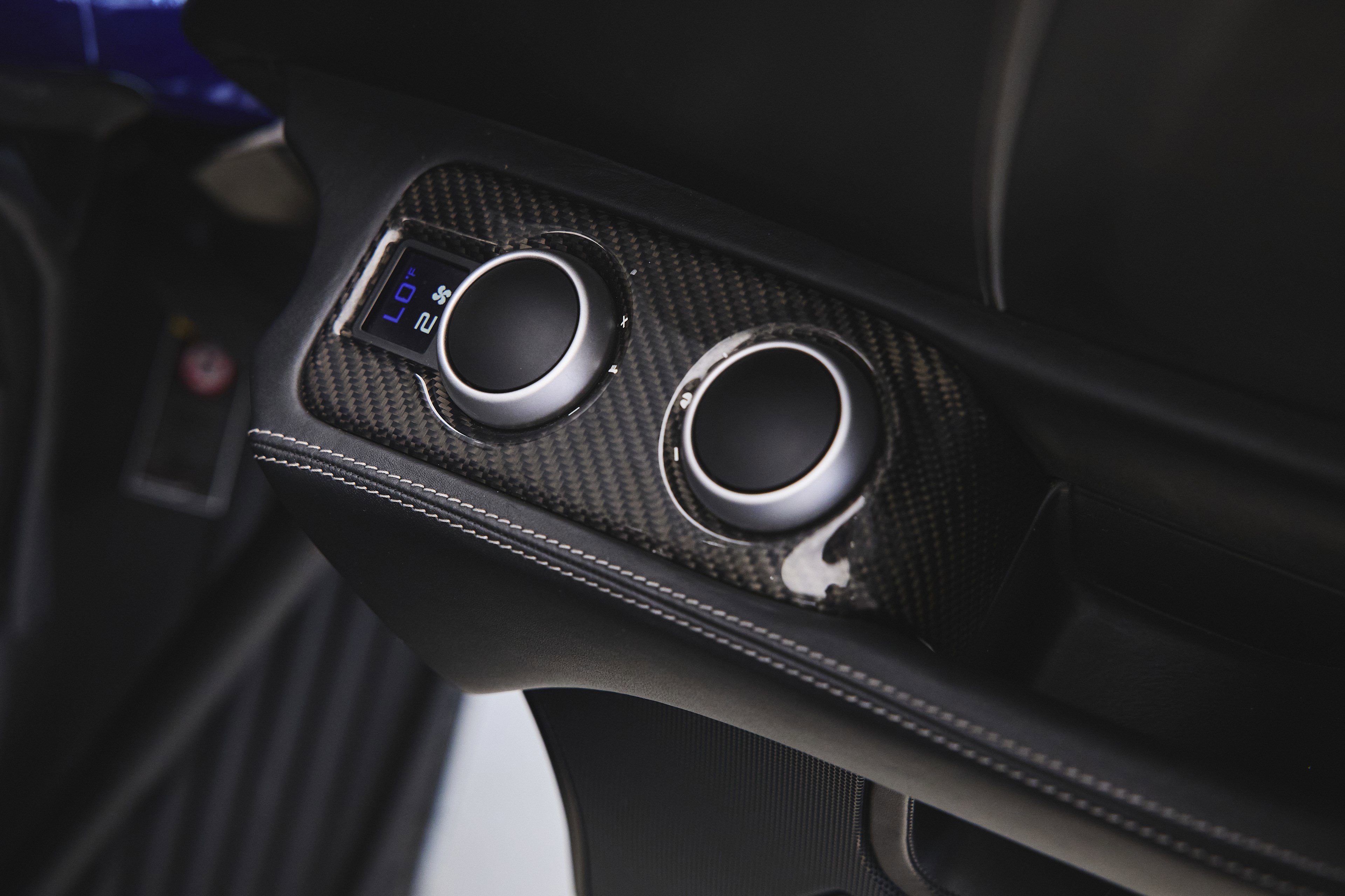 Used 2016 McLaren 650S Spider image 39