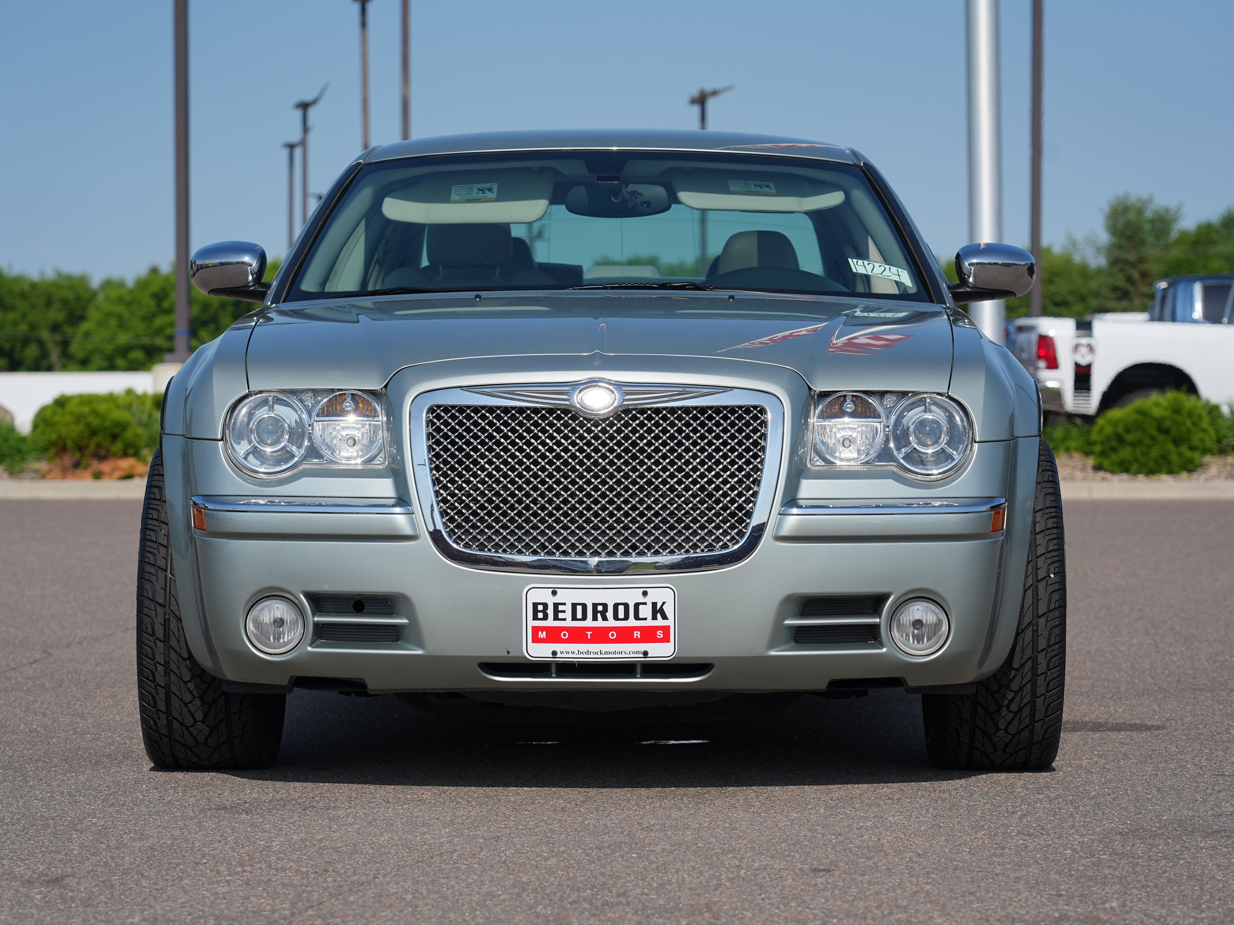 Used 2006 Chrysler 300 C w/ Navigation & Sound Group II AWD/4WD image 8