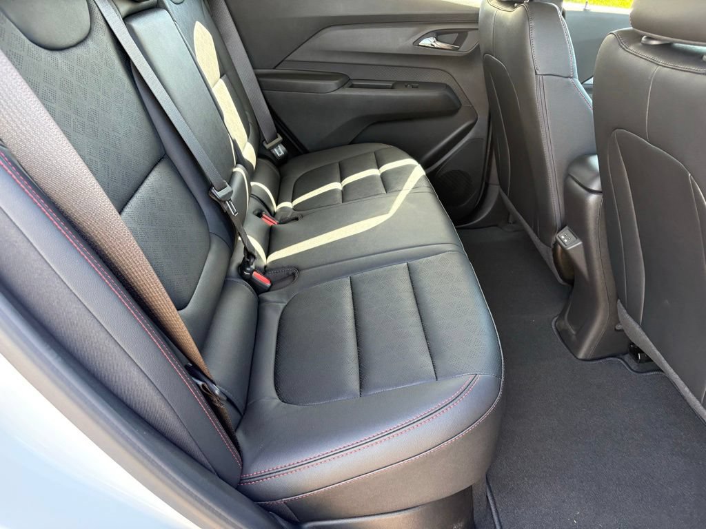 New 2027 Chevrolet Bolt RS FWD image 31