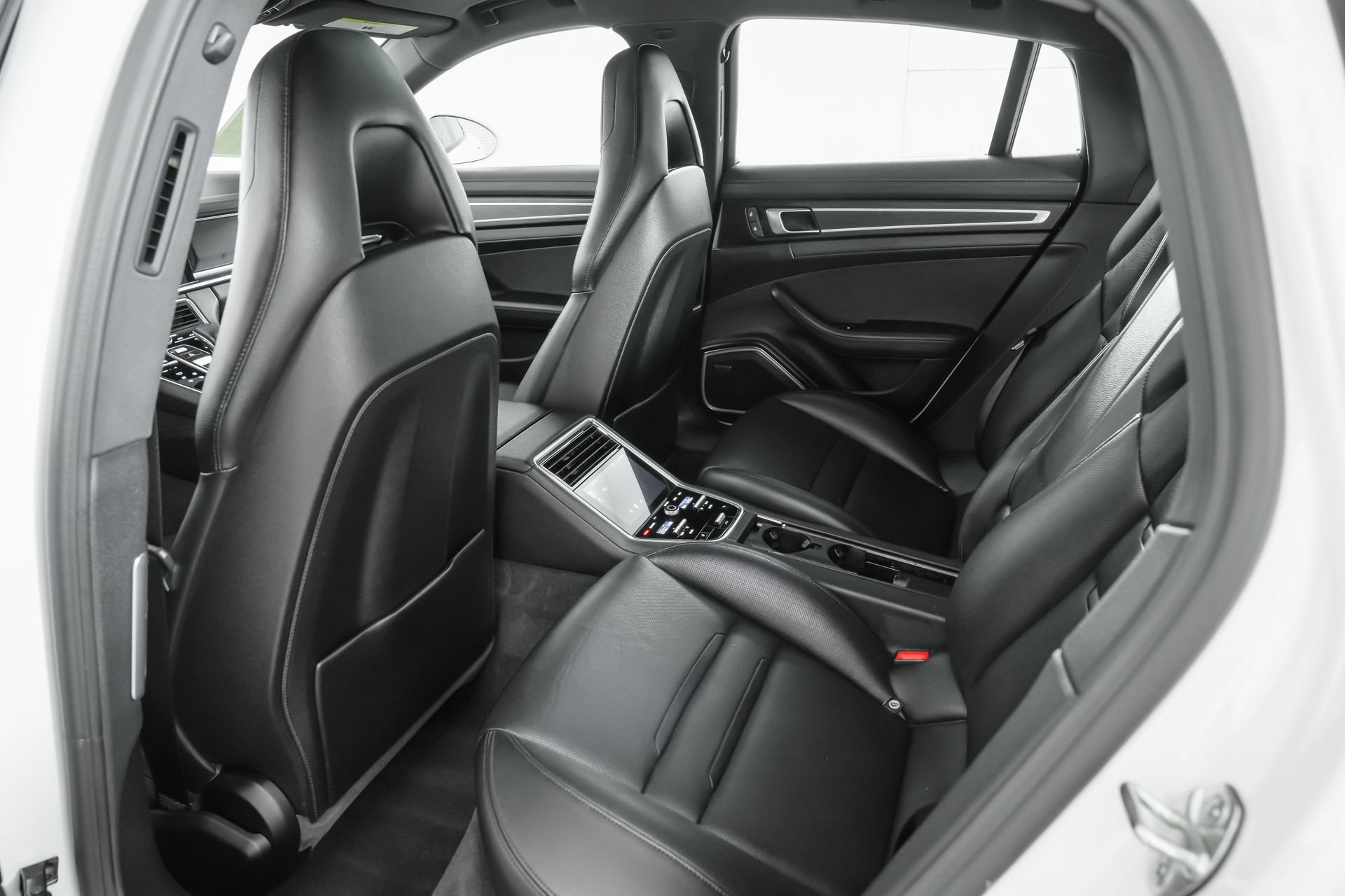 Used 2023 Porsche Panamera Platinum Edition RWD image 20