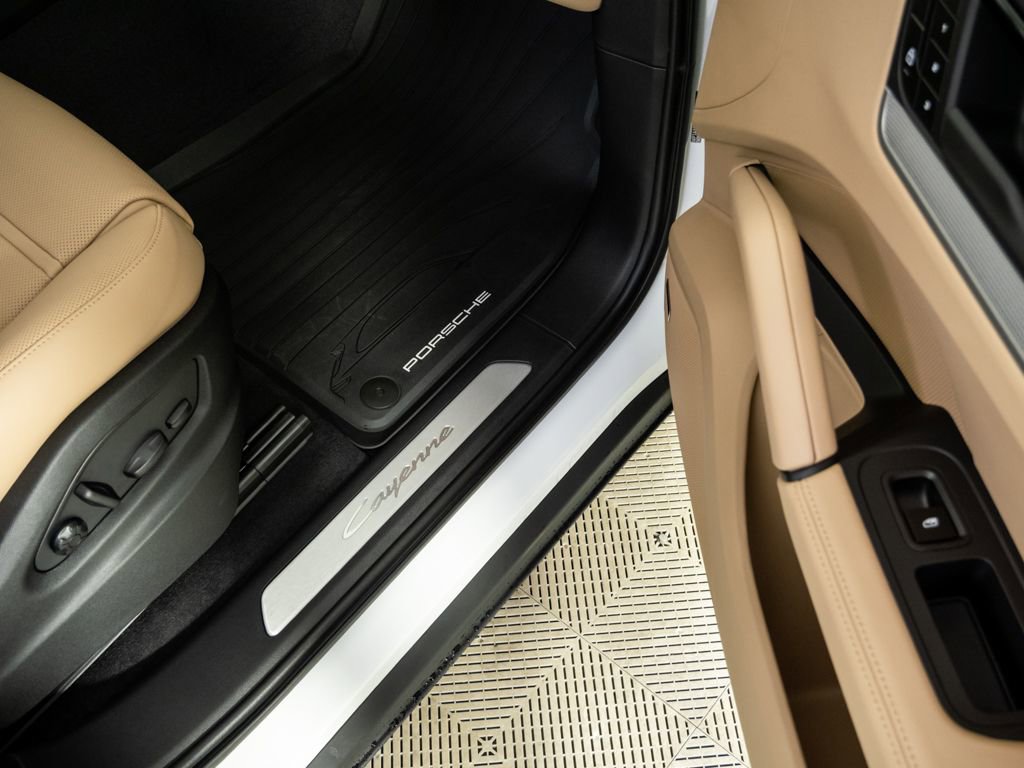 New 2026 Porsche Cayenne image 26
