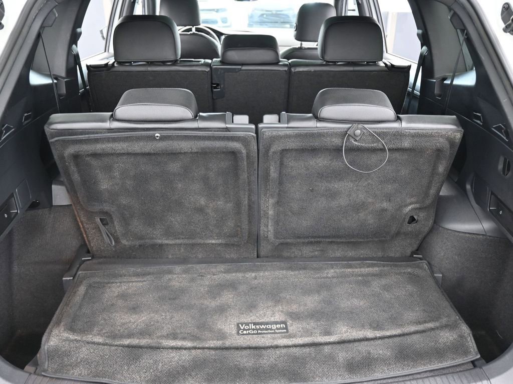 Used 2020 Volkswagen Tiguan SE R-Line image 38