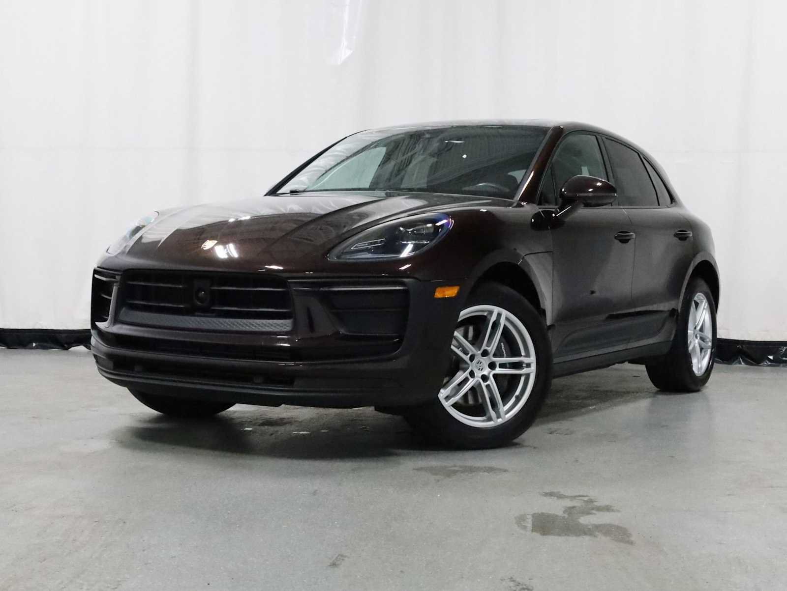Certified 2023 Porsche Macan Turbo AWD/4WD image 1
