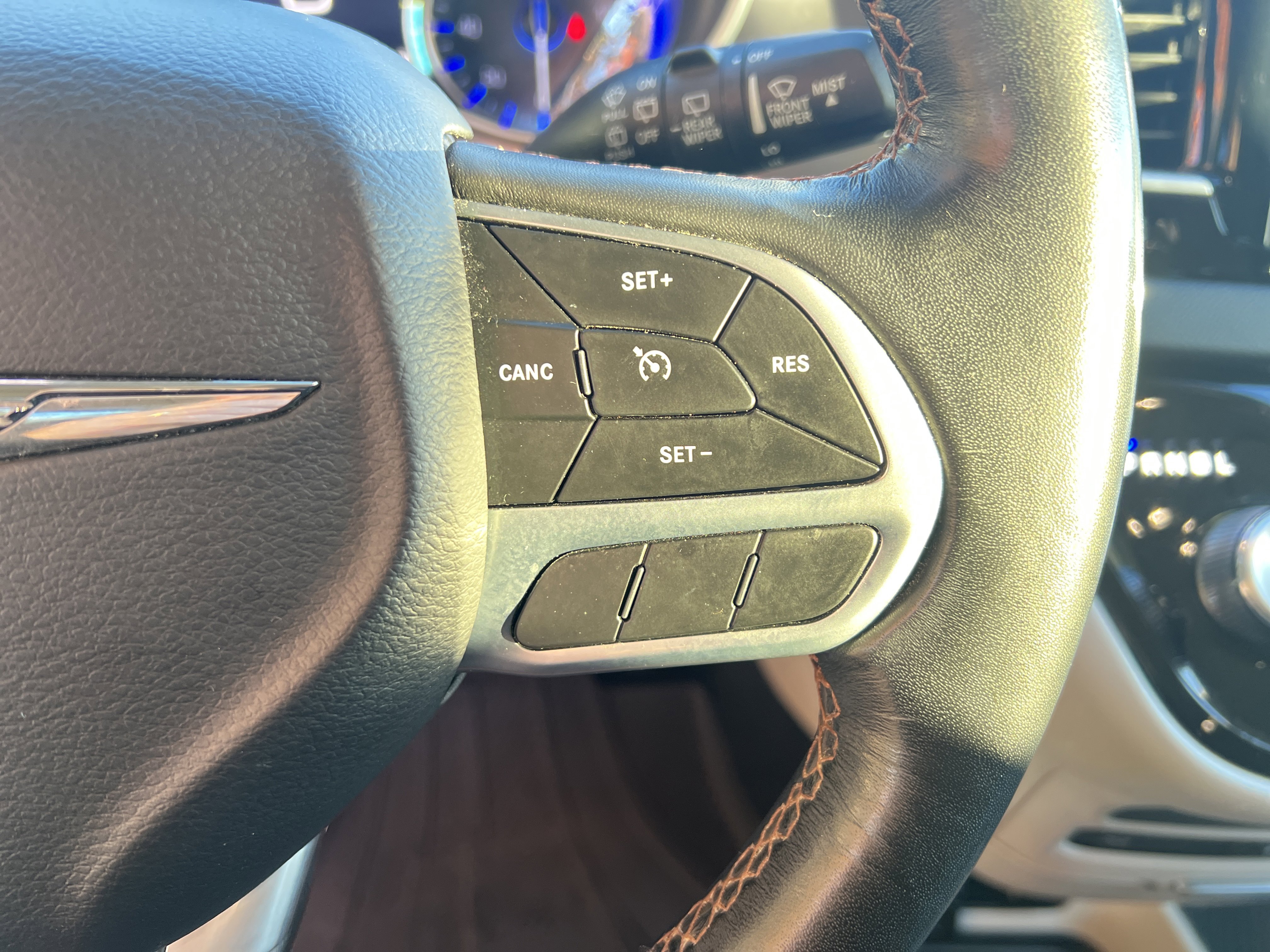 Used 2020 Chrysler Pacifica Touring-L Plus image 20