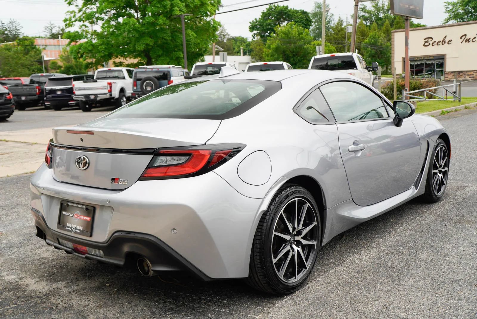 Used 2024 Toyota GR86 RWD image 7