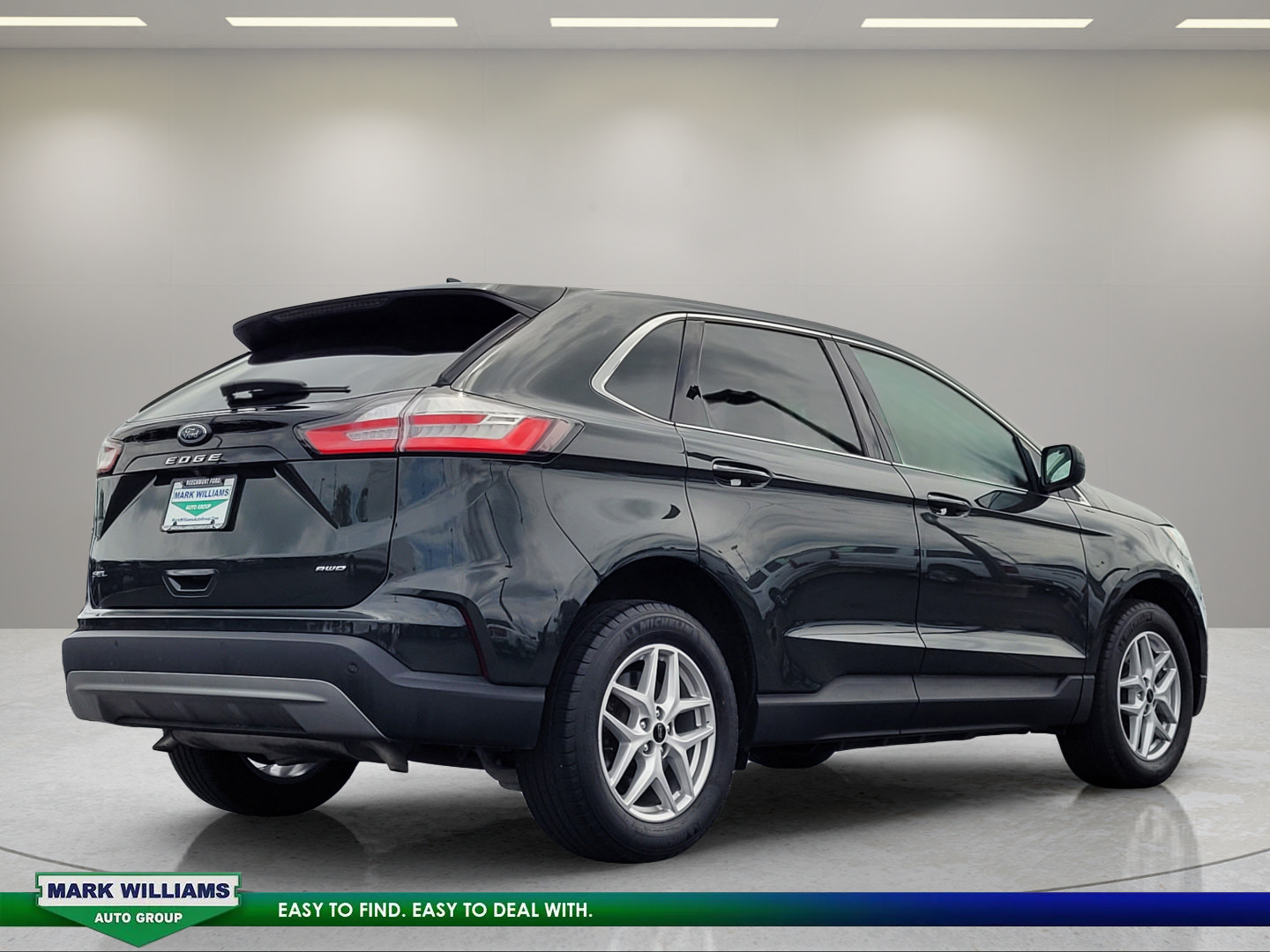 Used 2023 Ford Edge SEL w/ Convenience Package AWD/4WD image 4