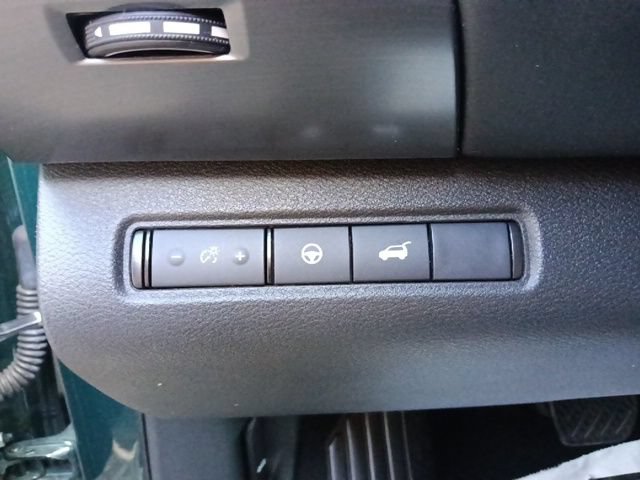Used 2024 Nissan Pathfinder SL AWD/4WD image 17