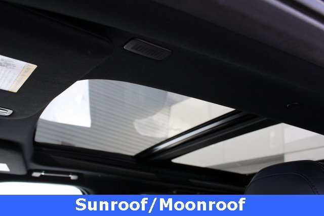 Used 2019 Lincoln Navigator Select image 5