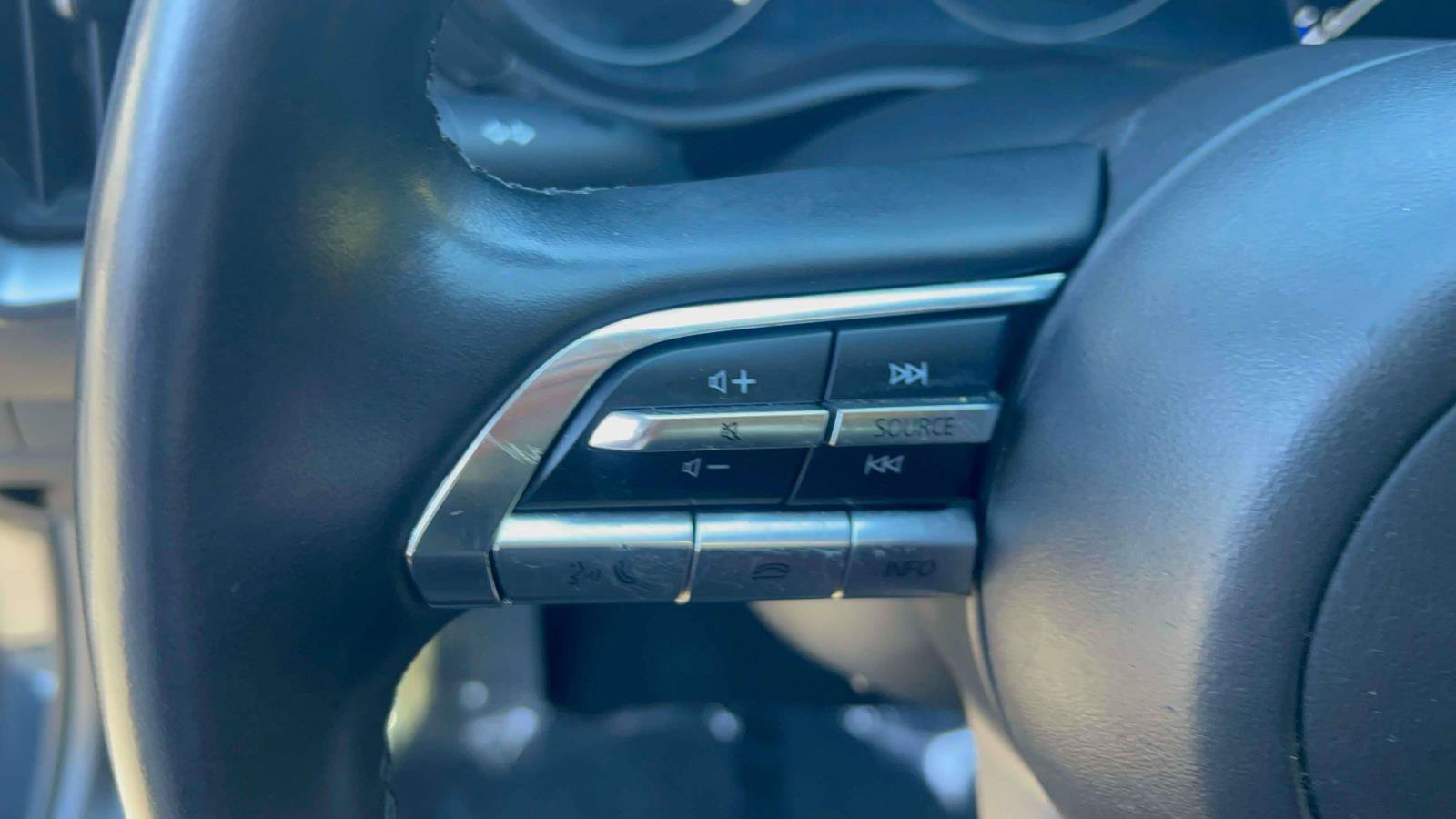 Used 2025 MAZDA CX-50 AWD 2.5 S w/ Preferred Package image 25
